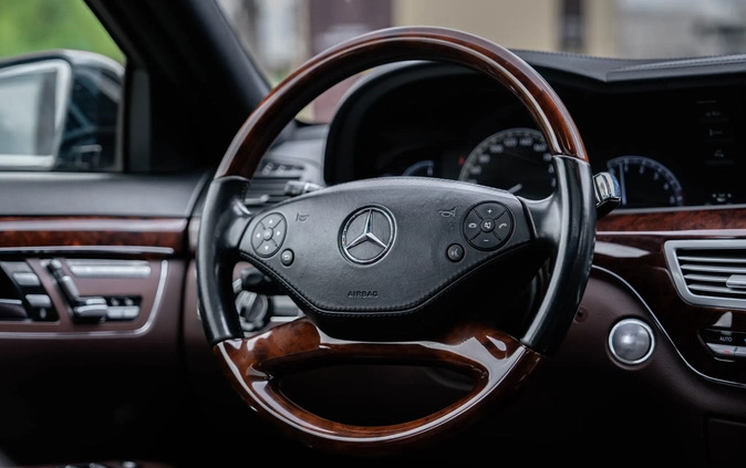 Mercedes-Benz Klasa S cena 86100 przebieg: 369000, rok produkcji 2009 z Wrocław małe 232